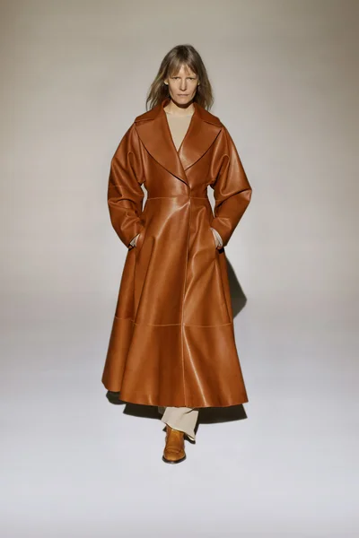 Look 11